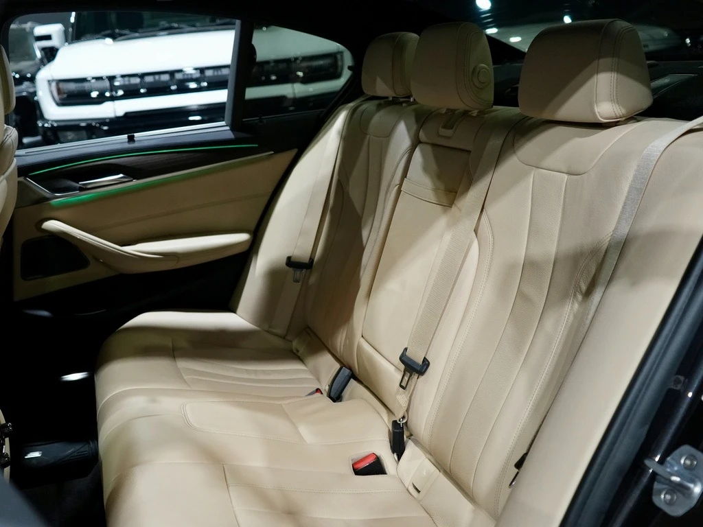 BMW 530E M SPORT * * HEAD UP * * �������� ������ * *  | Mobile.bg � ����������� 14