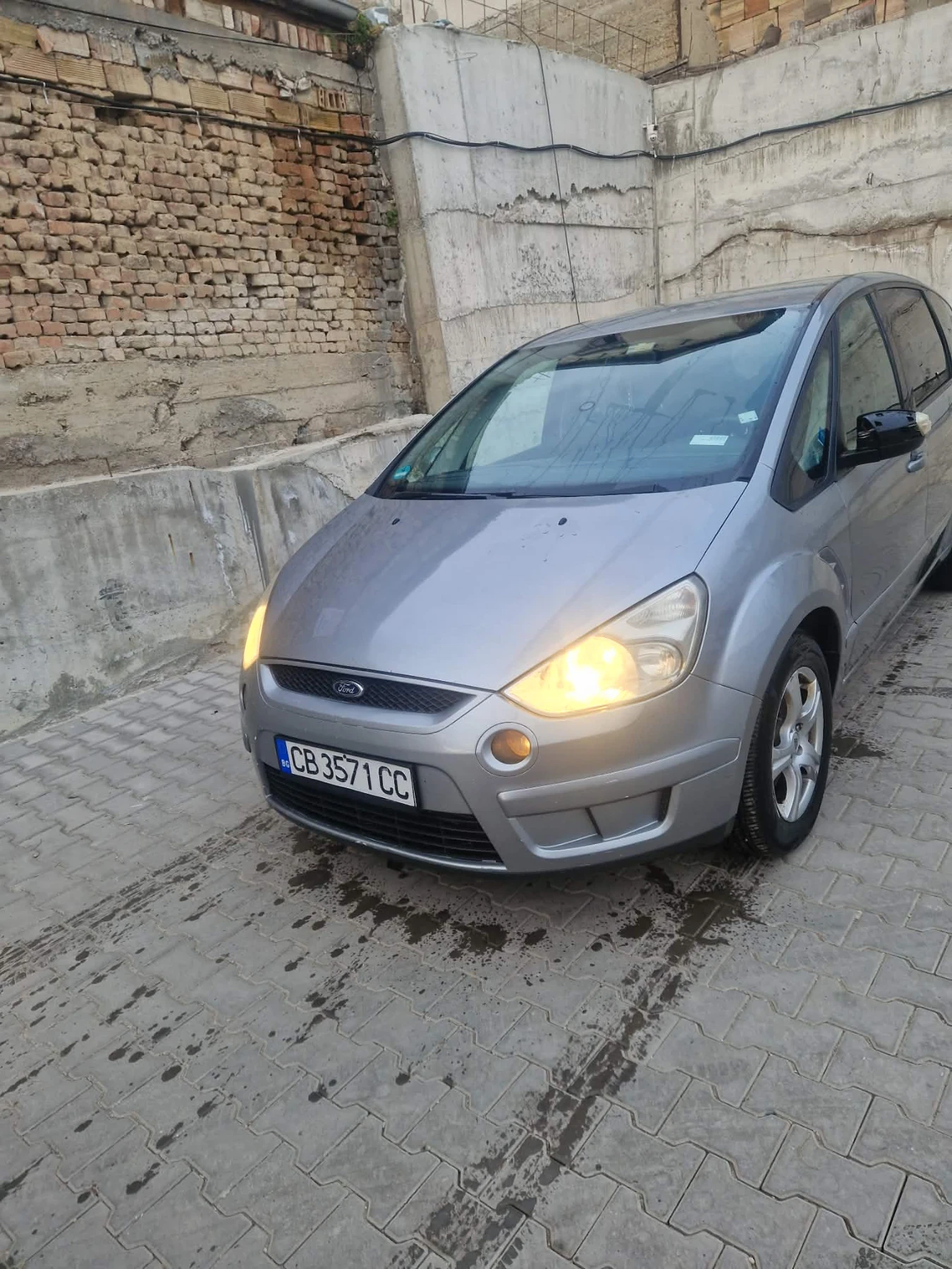 Ford S-Max 2.0 тдци 140кс