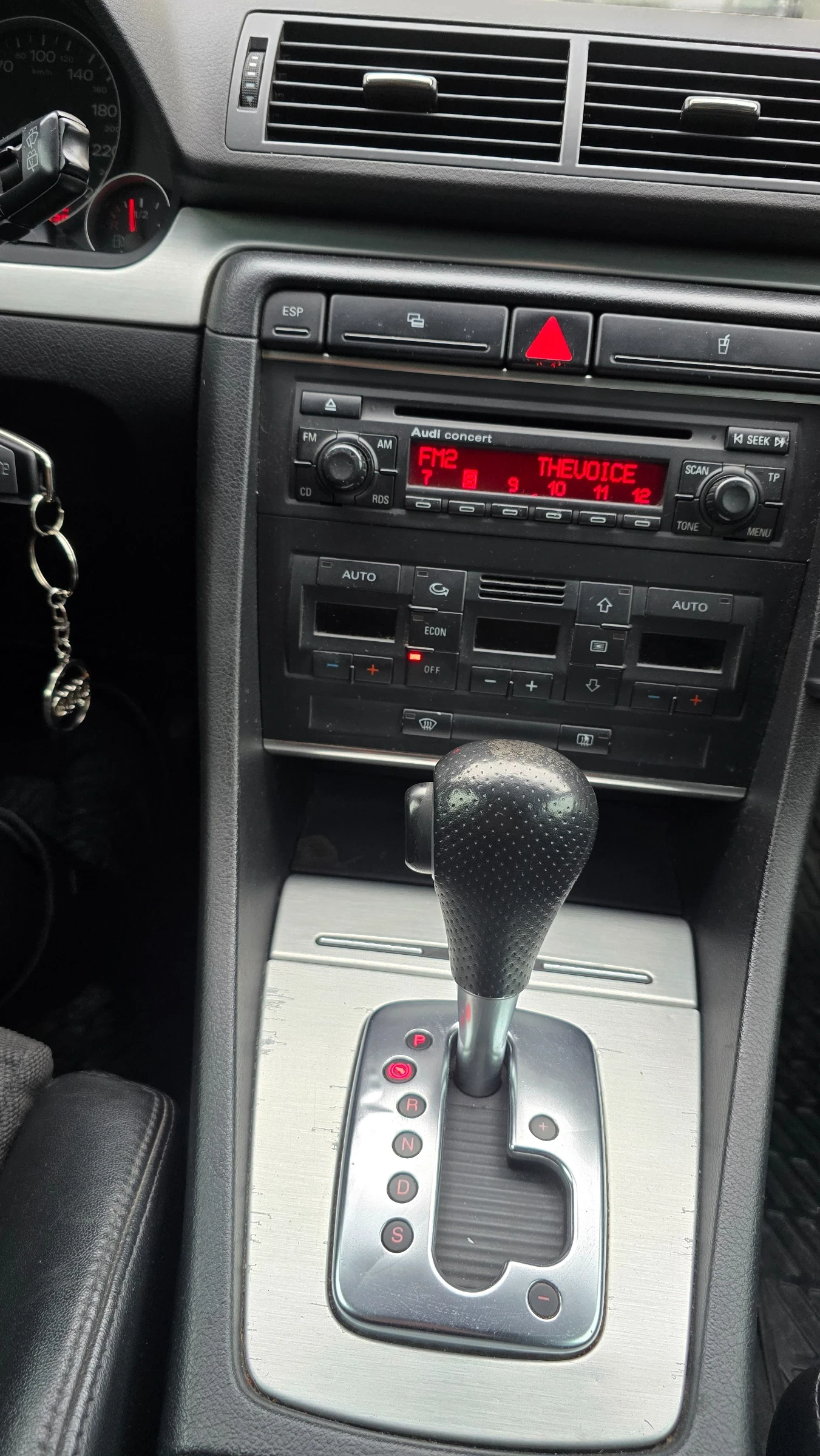 Audi A4, снимка 6 - Автомобили и джипове - 54588534