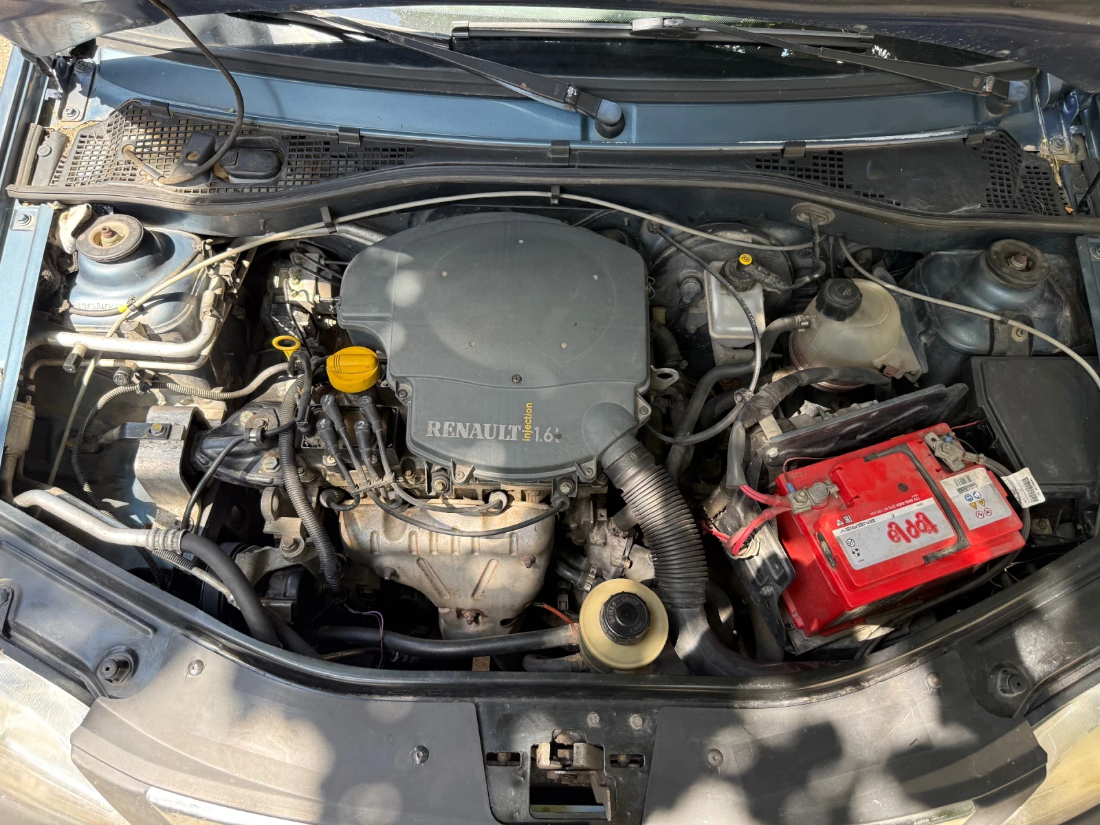 Dacia Logan 1.6. MPI, снимка 10 - Автомобили и джипове - 55121020