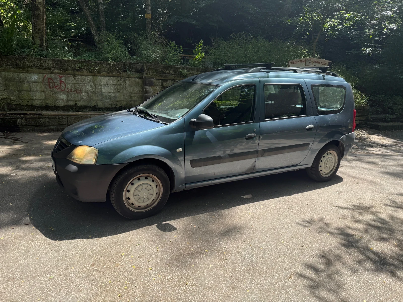 Dacia Logan 1.6. MPI, снимка 2 - Автомобили и джипове - 55121020