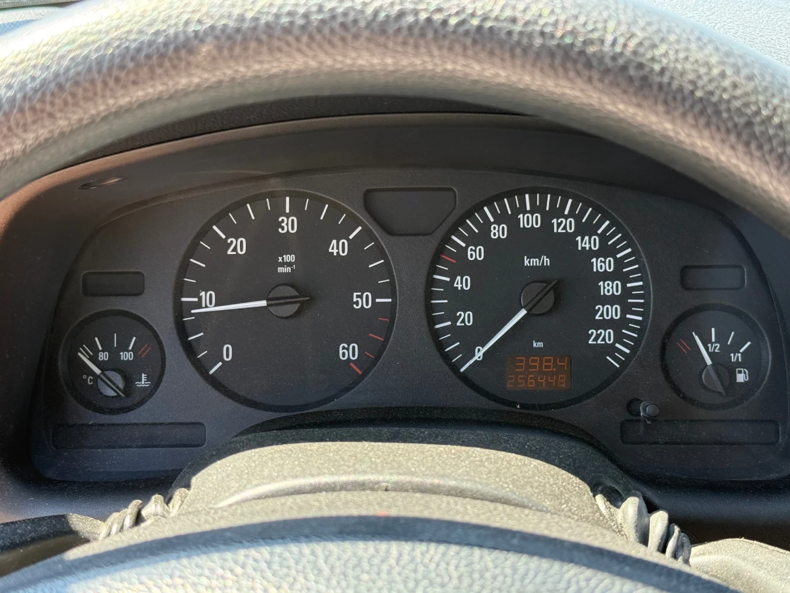 Opel Astra, снимка 16 - Автомобили и джипове - 55598458