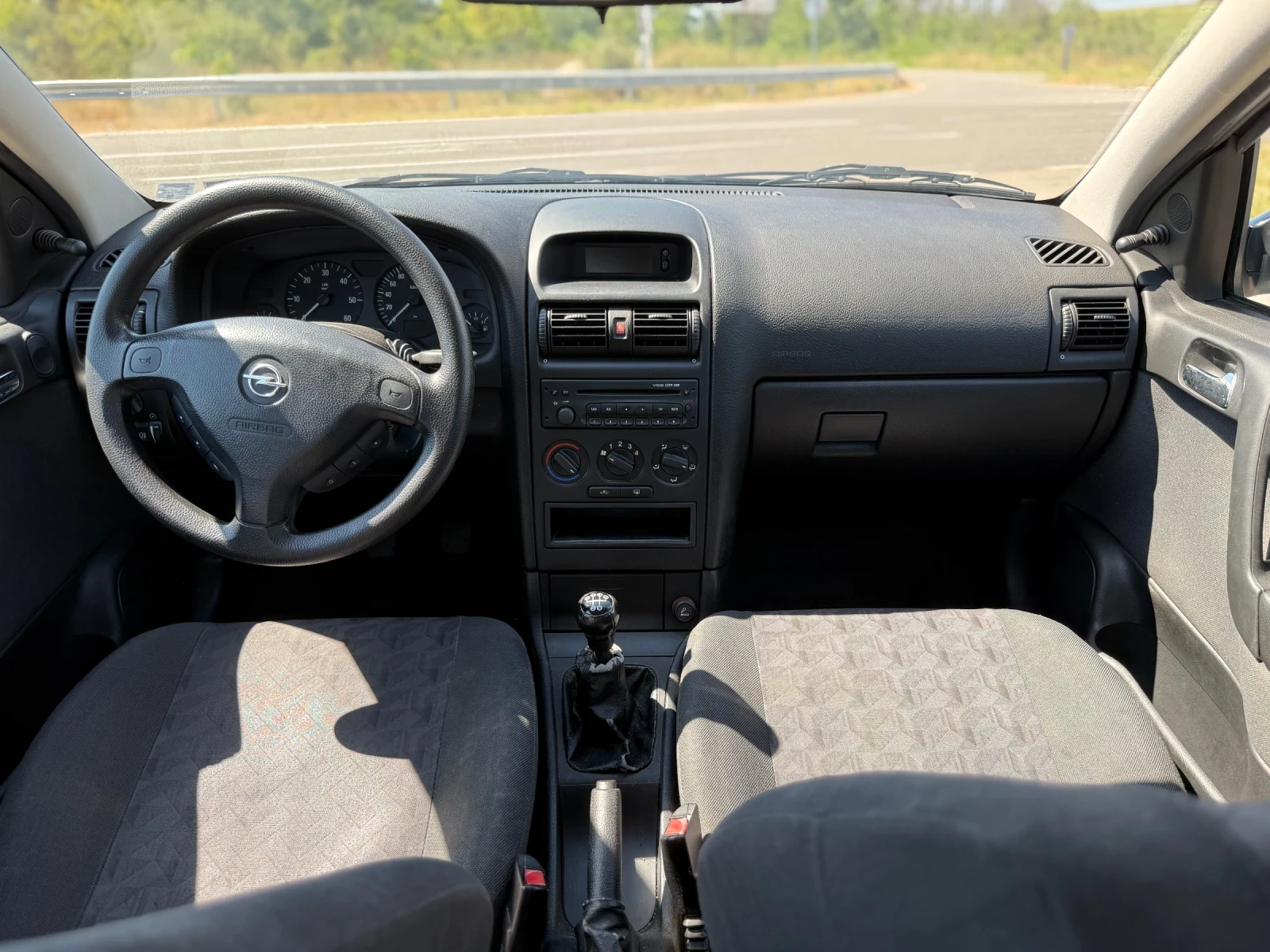 Opel Astra, снимка 10 - Автомобили и джипове - 55598458