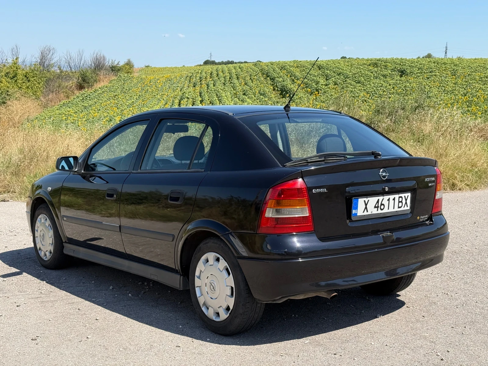 Opel Astra, снимка 3 - Автомобили и джипове - 55598458