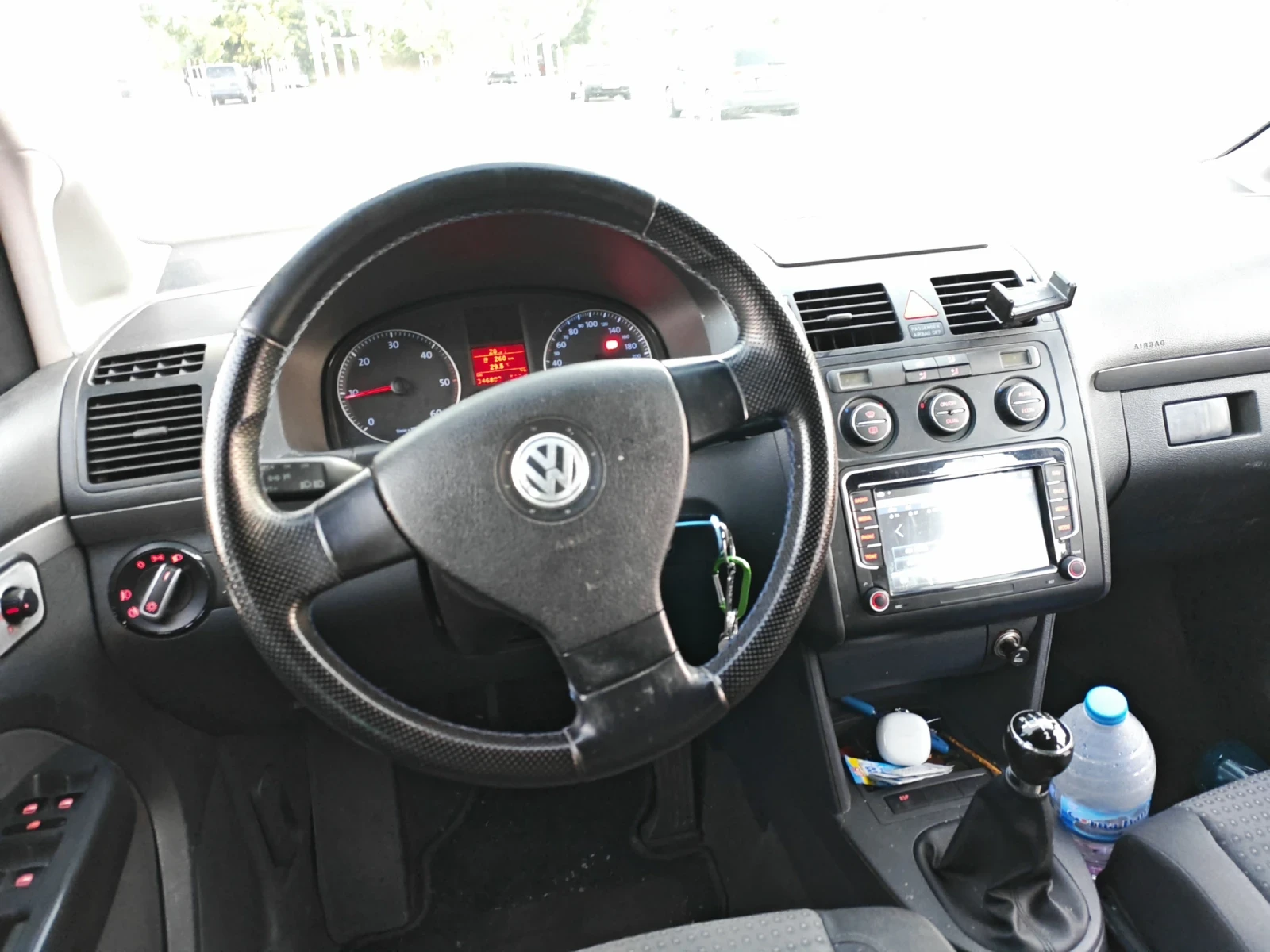 VW Touran, снимка 7 - Автомобили и джипове - 55619002