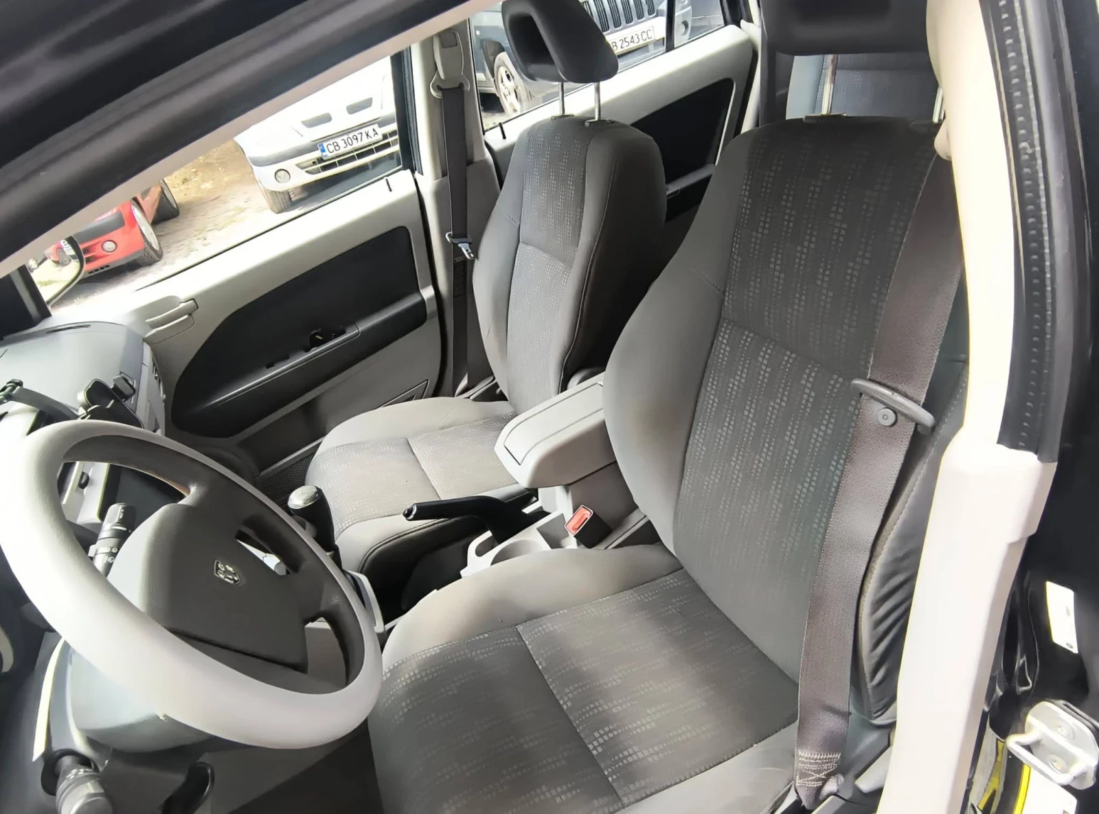 Dodge Caliber 1.8 бензин (150), снимка 10 - Автомобили и джипове - 56138910
