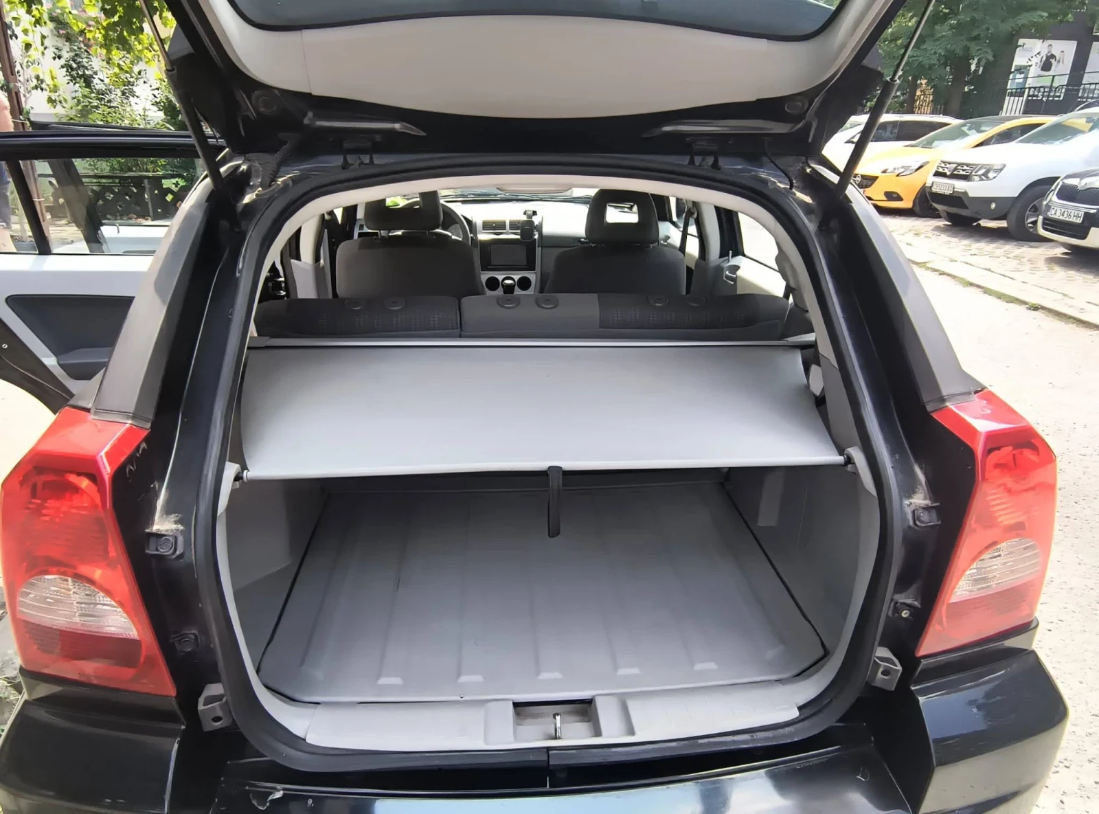 Dodge Caliber 1.8 бензин (150), снимка 15 - Автомобили и джипове - 56138910