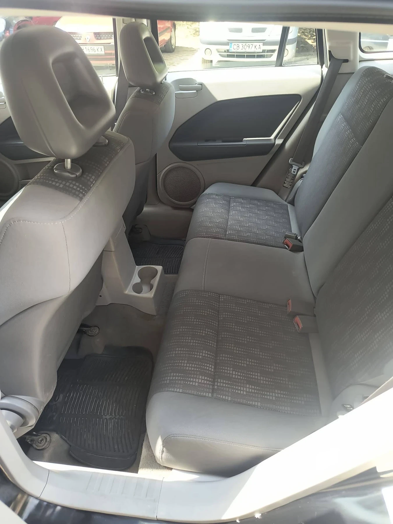 Dodge Caliber 1.8 бензин (150), снимка 16 - Автомобили и джипове - 56138910