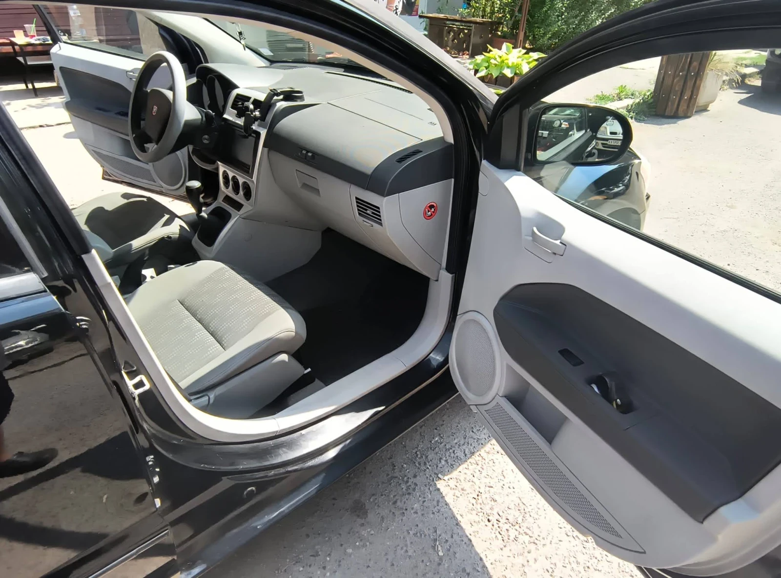 Dodge Caliber 1.8 бензин (150), снимка 13 - Автомобили и джипове - 56138910