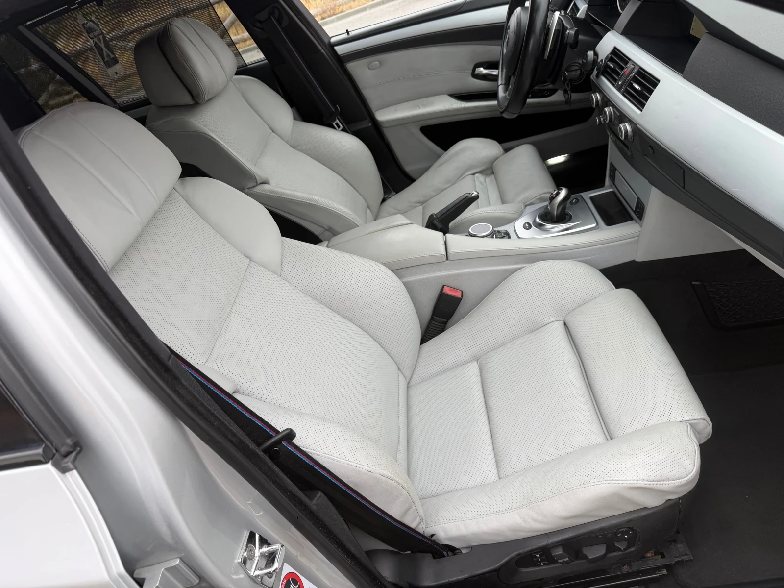 BMW 525 E61 197hp M5 PACK, снимка 9 - Автомобили и джипове - 56344649