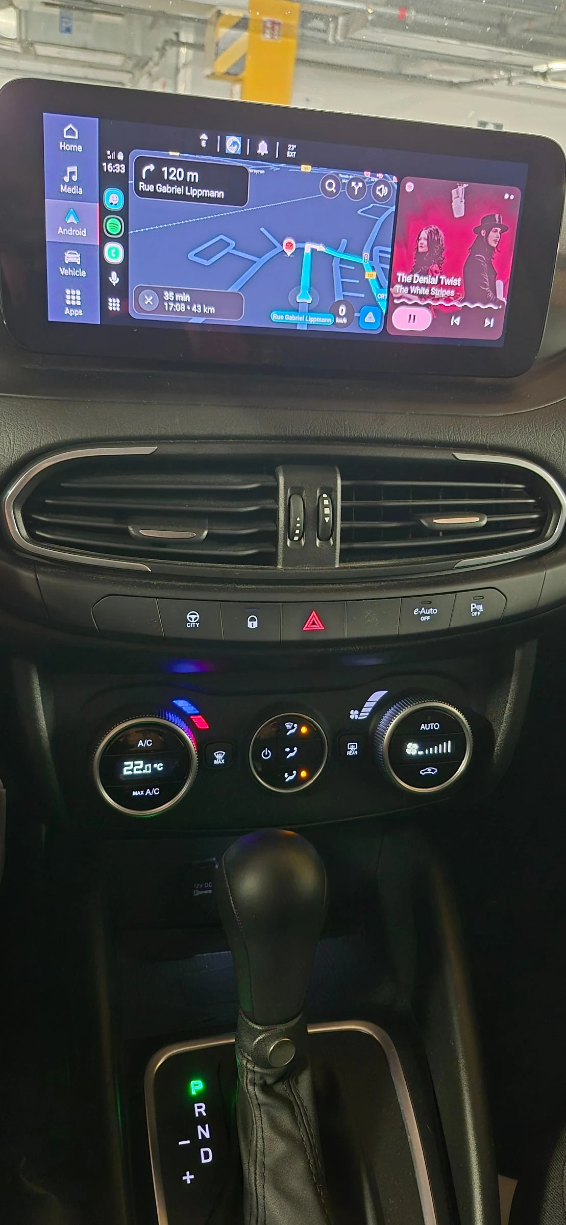 Fiat Tipo CROSS HYBRID, снимка 4 - Автомобили и джипове - 56441395