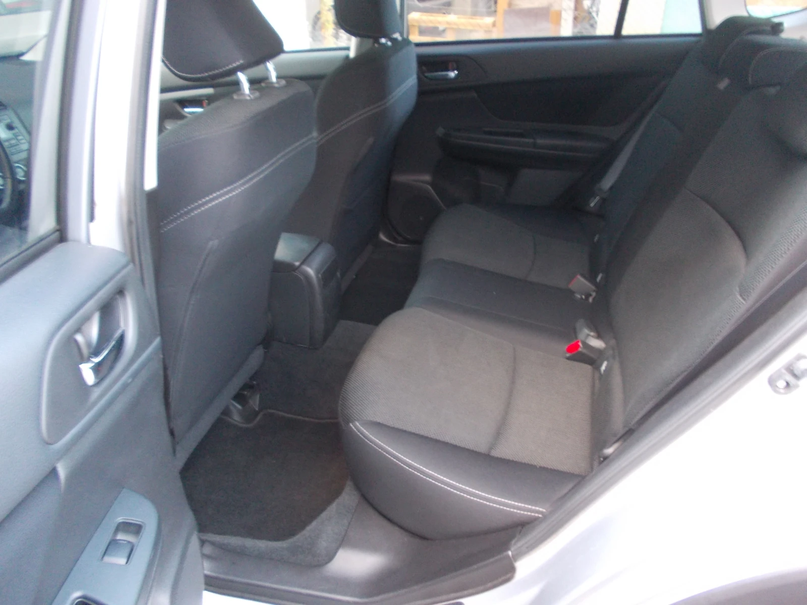 Subaru XV 1.6-4x4-клима, снимка 10 - Автомобили и джипове - 56442769