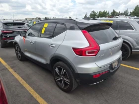 Volvo XC40 R DESIGN/CARFAX/АЛКАНТАРА/ПАНО/ПОДГРЕВ/, снимка 4