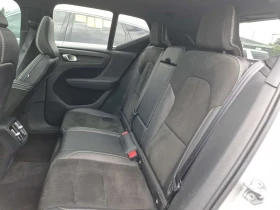 Volvo XC40 R DESIGN/CARFAX/АЛКАНТАРА/ПАНО/ПОДГРЕВ/, снимка 11