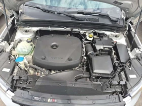 Volvo XC40 R DESIGN/CARFAX/АЛКАНТАРА/ПАНО/ПОДГРЕВ/, снимка 17