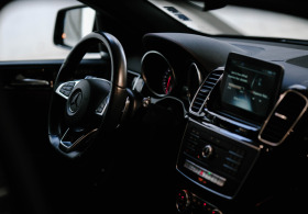 Mercedes-Benz GLE 43 AMG ЛИЗИНГ* Exclusive* Реални КМ* Вакум 360 Асистент, снимка 5 - Автомобили и джипове - 45726891
