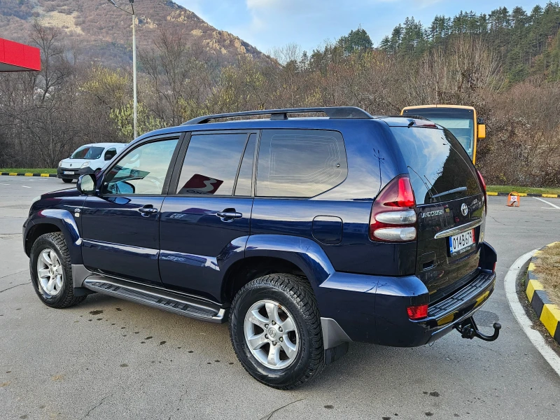 Toyota Land cruiser 3.0 D4d FACELIFT/NAVIGACIA/6skorosti, снимка 3 - Автомобили и джипове - 48430909