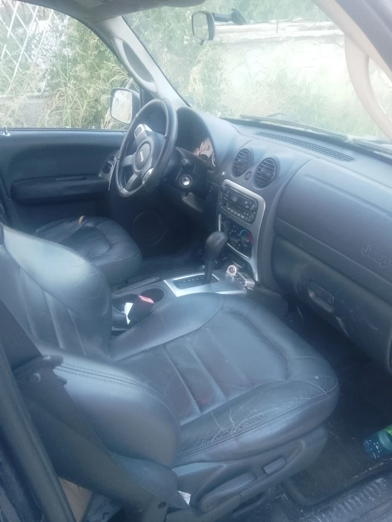 Jeep Cherokee, снимка 9 - Автомобили и джипове - 52429194