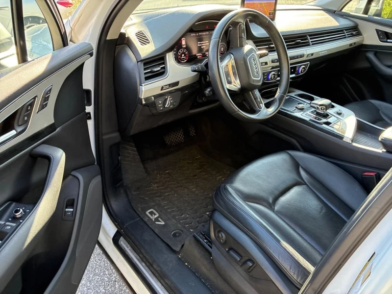 Audi Q7 Progressiv  CARFAX, снимка 5 - Автомобили и джипове - 52334195