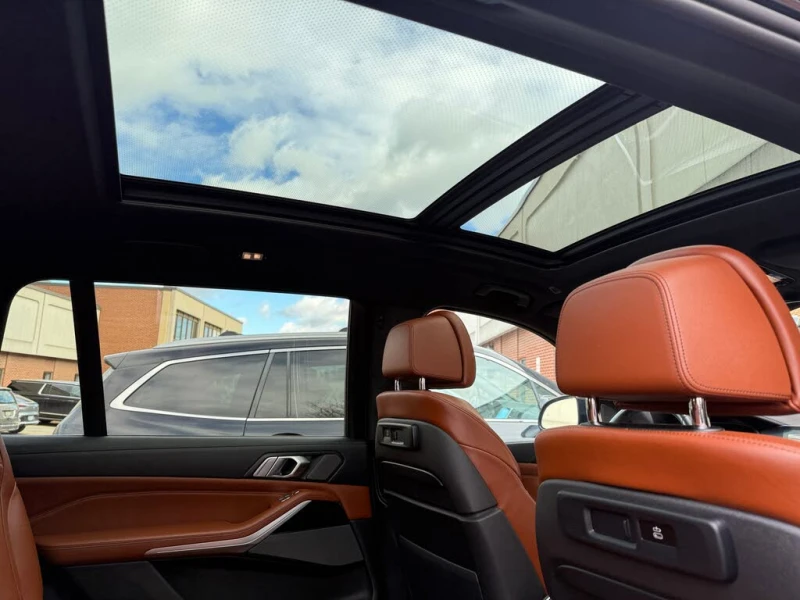 BMW X7 * M50i* AWD* АвтоКреди* (ЦЕНА ДО БГ), снимка 7 - Автомобили и джипове - 52567026