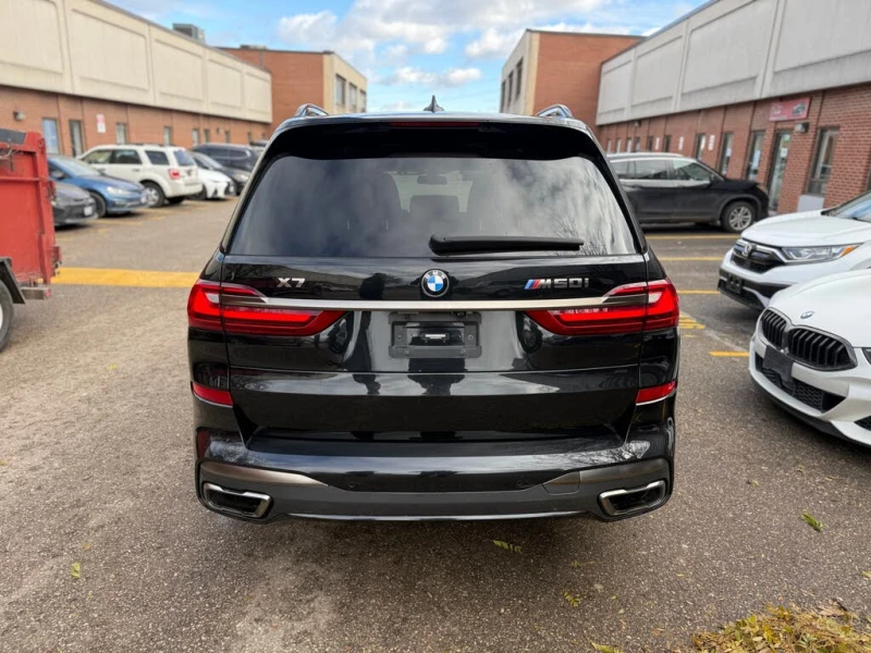BMW X7 * M50i* AWD* АвтоКреди* (ЦЕНА ДО БГ), снимка 4 - Автомобили и джипове - 52567026