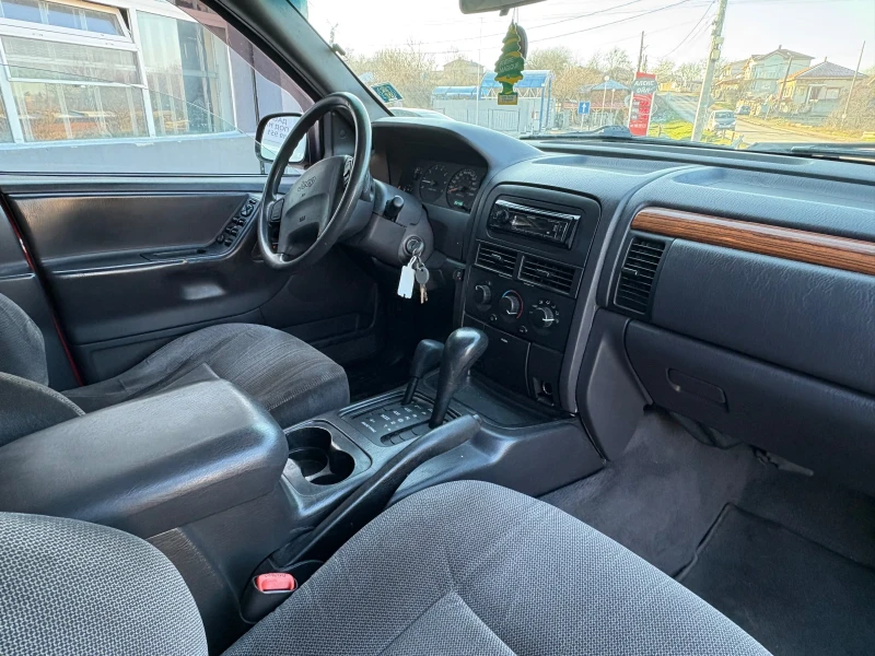 Jeep Grand cherokee 4.0 газ/бензин Нов внос, снимка 14 - Автомобили и джипове - 52953261