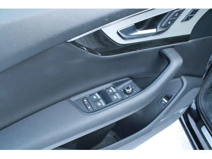 Audi Q7 3.0T quattro Tech.* Bose* подгрев* обдухване* пано, снимка 13 - Автомобили и джипове - 52937851