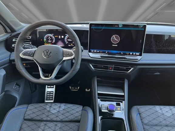 VW Tiguan 1.5 TFSIe = R-Line = Гаранция, снимка 7 - Автомобили и джипове - 54138875