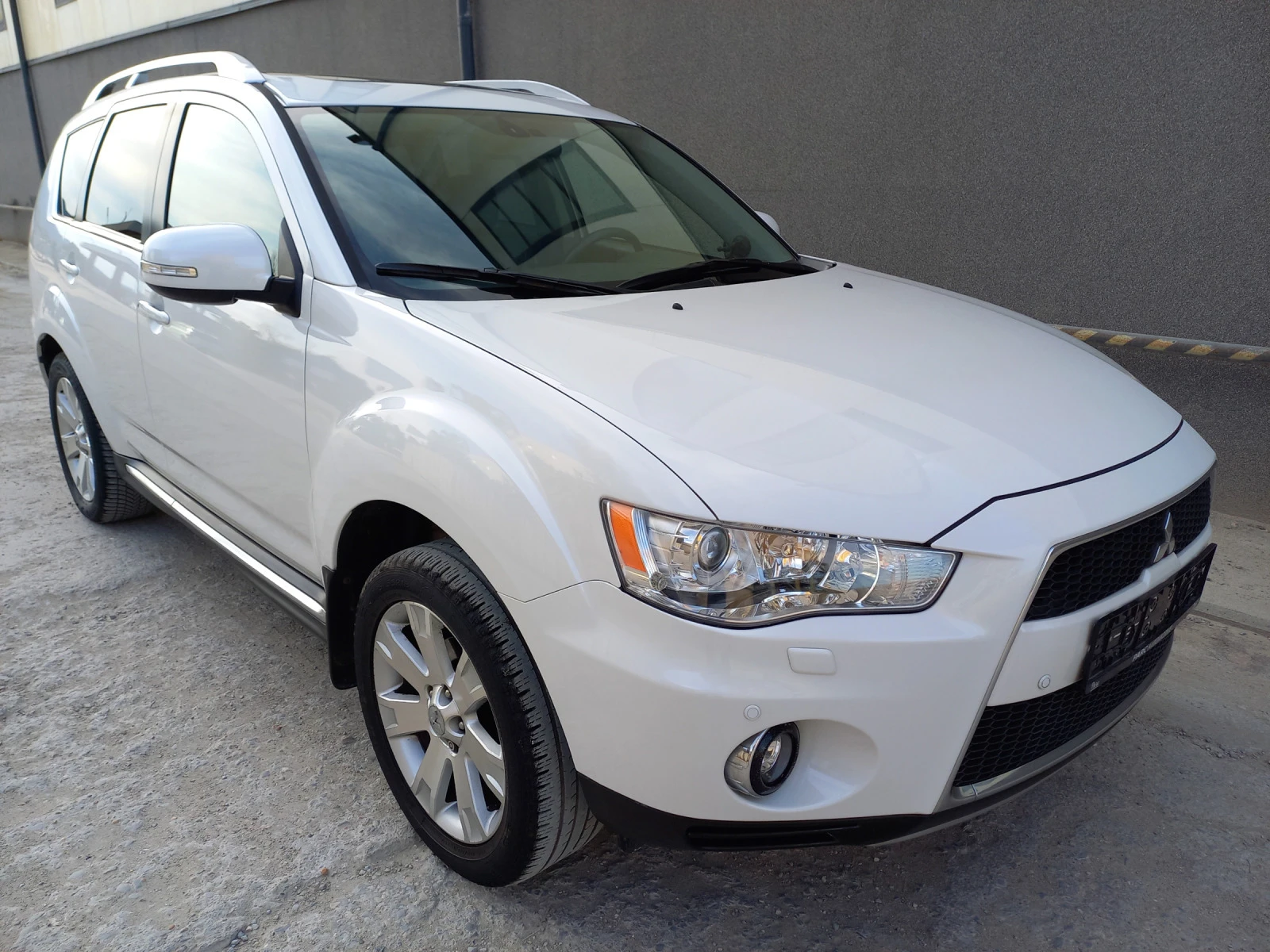 Mitsubishi Outlander 2.4 i - изображение 2