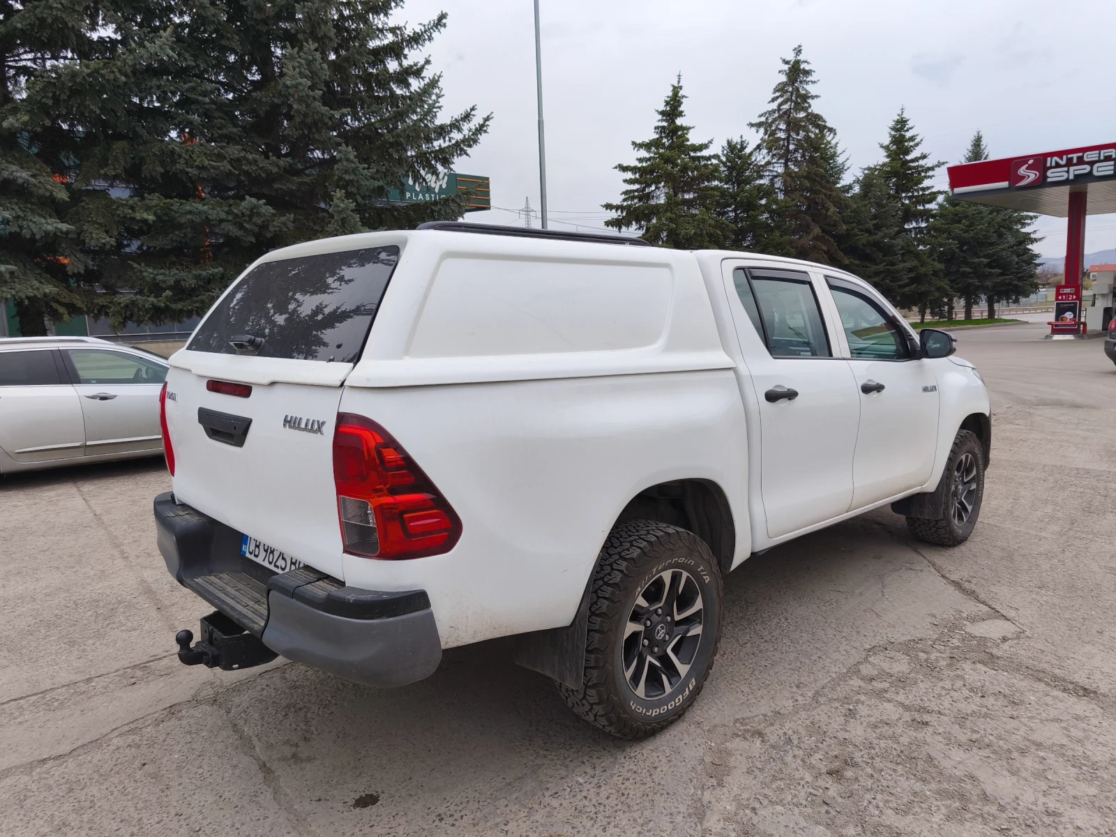 Toyota Hilux 2.4 Hardtop - изображение 5