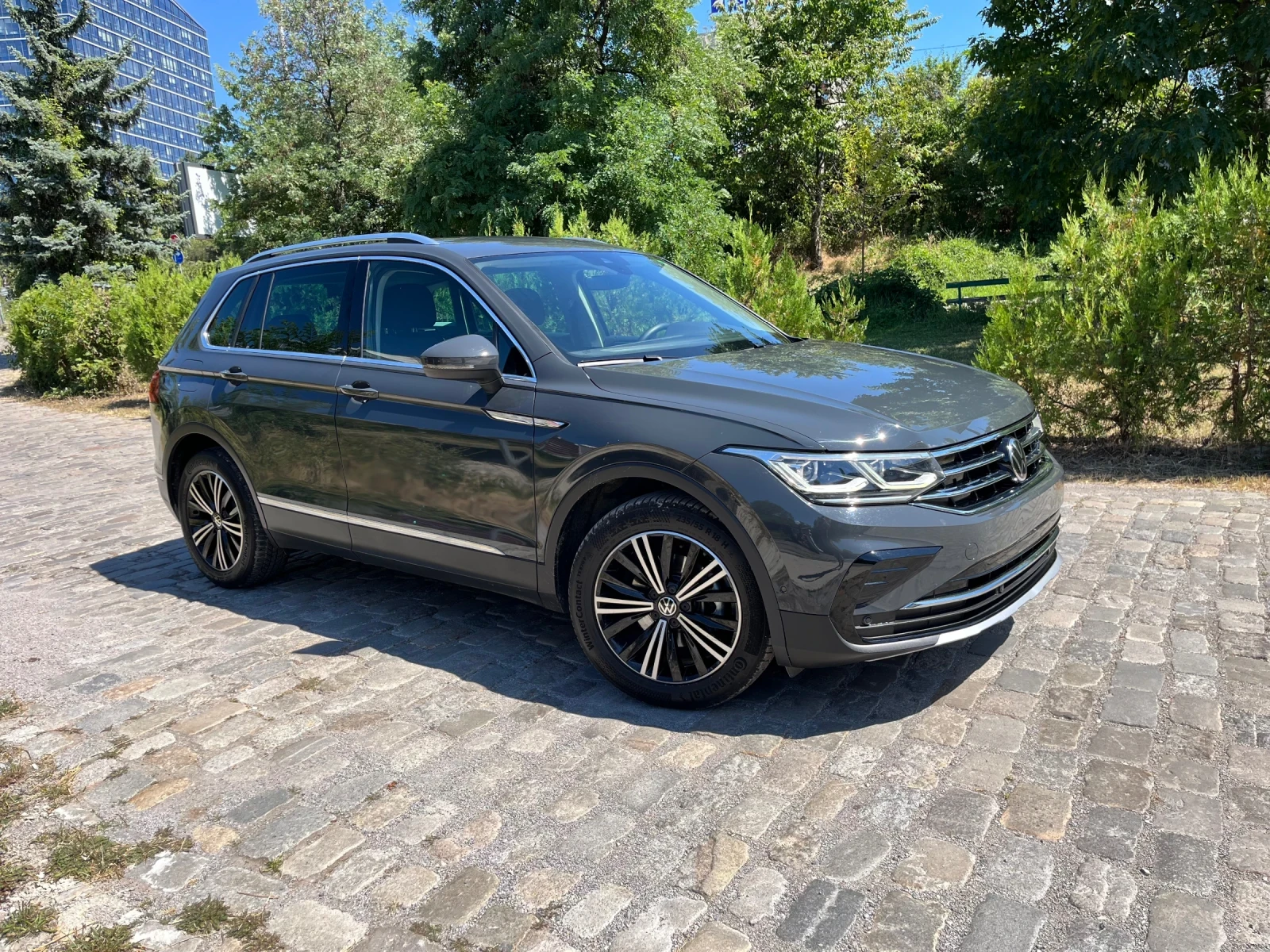 VW Tiguan 2.0TDI IQ-light HD matrix - изображение 3
