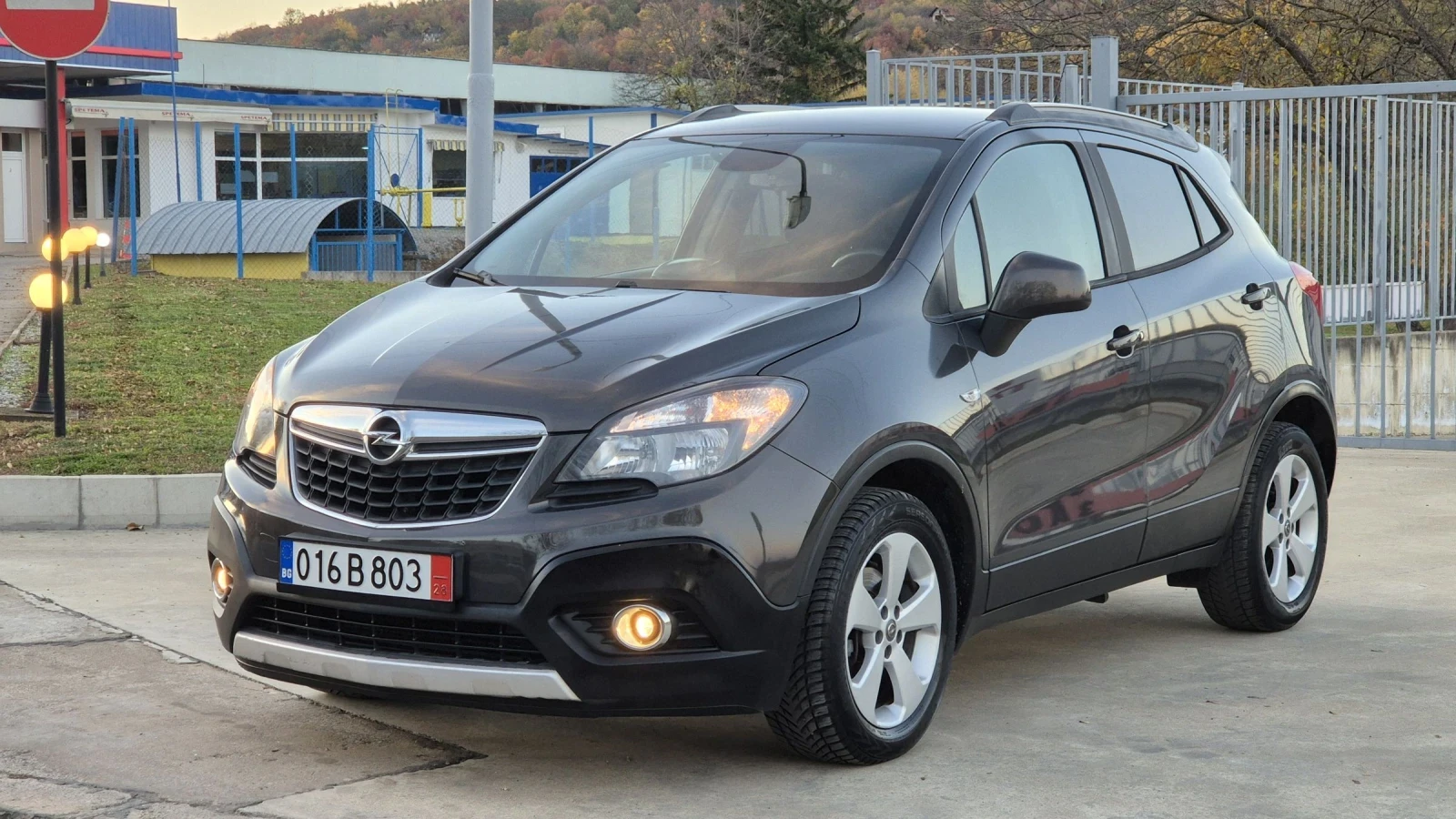 Opel Mokka 1.6CDTI 136К.С* АВТОМАТИК* НАВИГАЦИЯ* ЕВРО6В - изображение 2