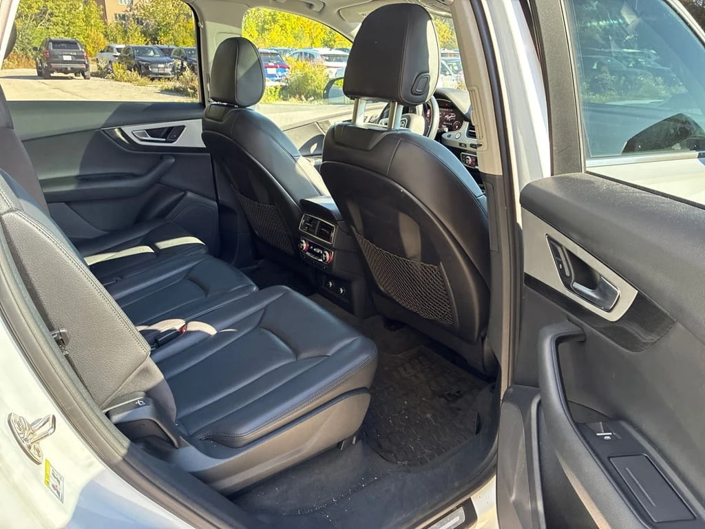 Audi Q7 Progressiv  CARFAX | Mobile.bg   11