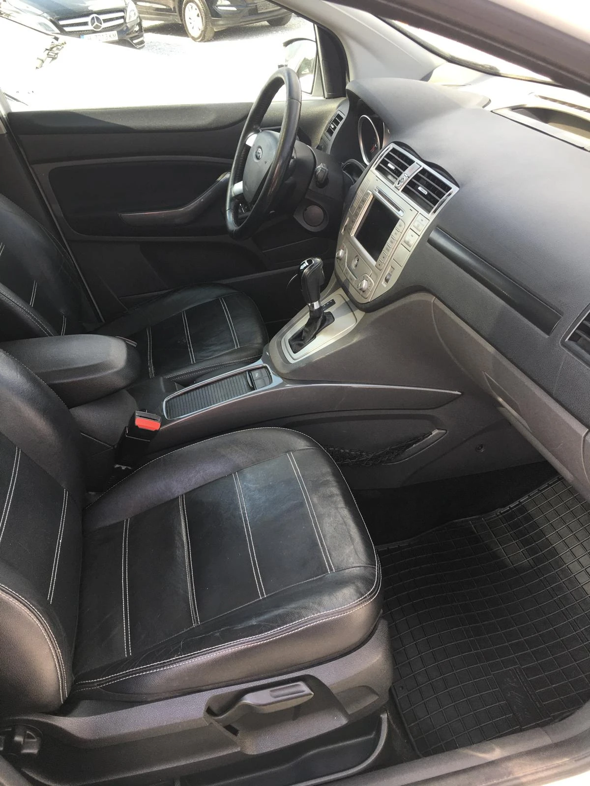 Ford Kuga, снимка 11 - Автомобили и джипове - 53847762