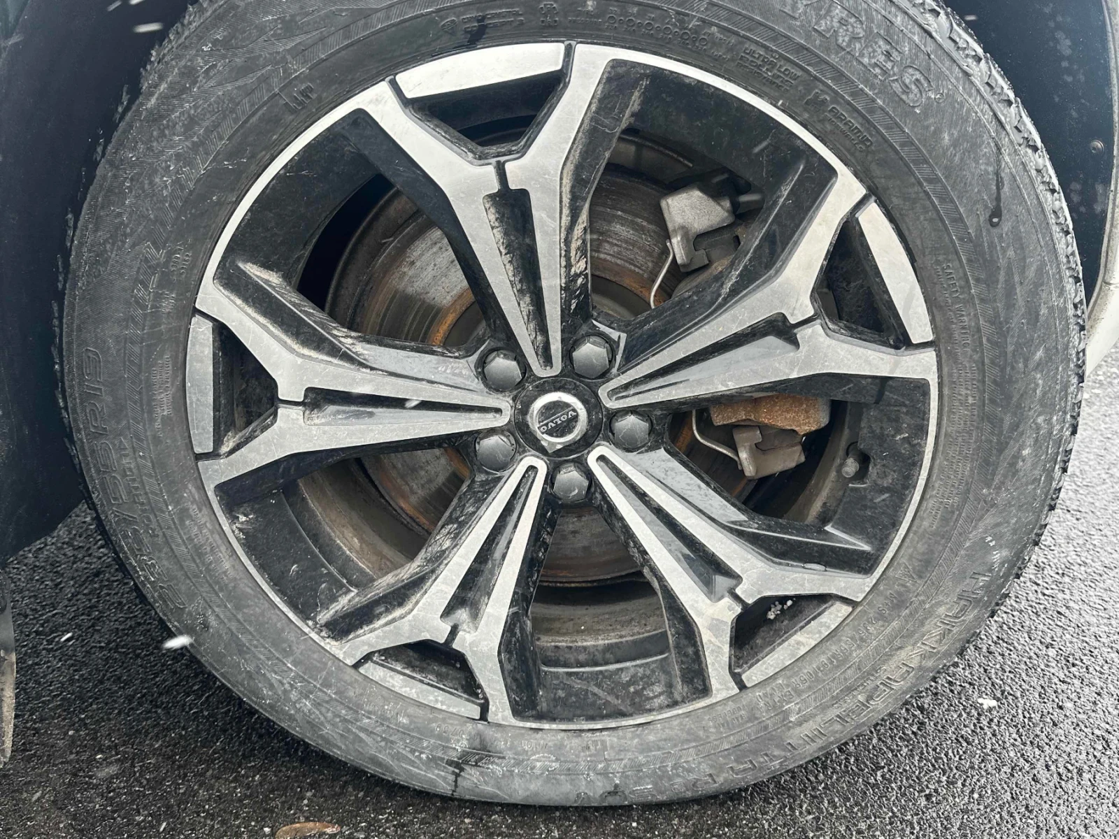 Volvo XC60 CAR FAX * АВТО КРЕДИТ * ЦЕНА ДО БГ * MOMENTUM, снимка 9 - Автомобили и джипове - 54034675