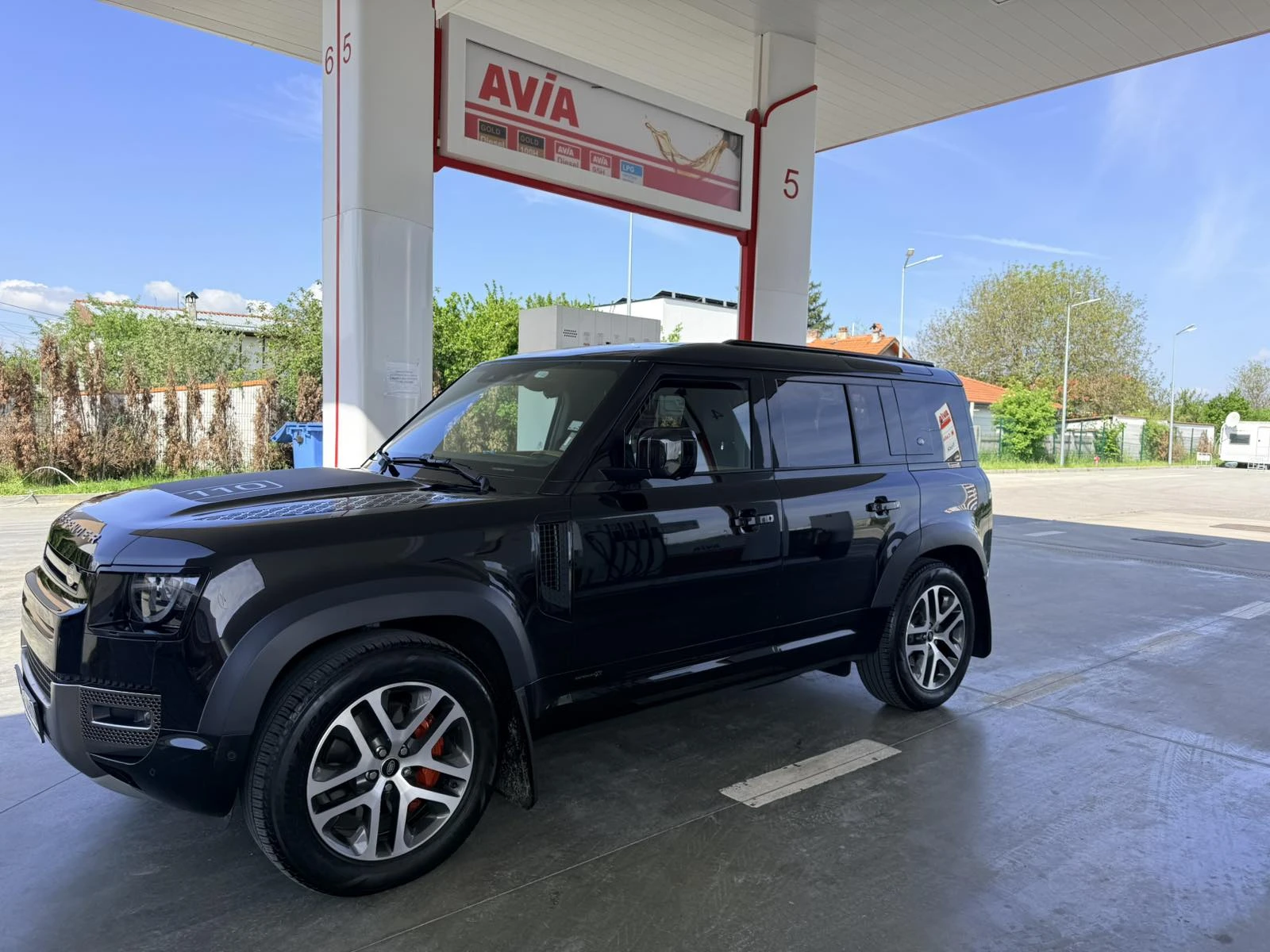Land Rover Defender 110, снимка 2 - Автомобили и джипове - 54501199