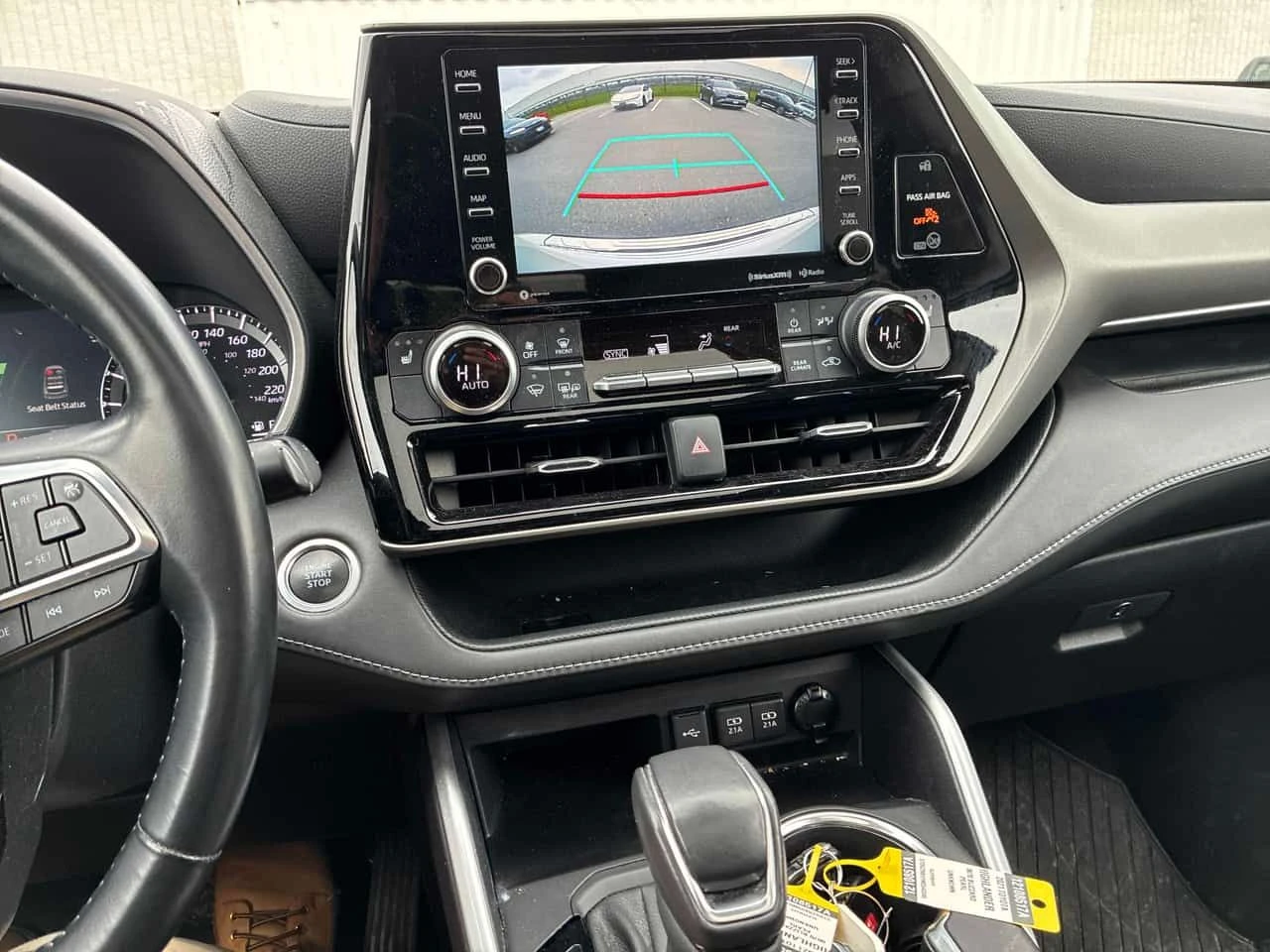 Toyota Highlander * XLE * CARFAX * ПОДГРЕВИ * ПАНО * KEYLESS, снимка 9 - Автомобили и джипове - 54618622