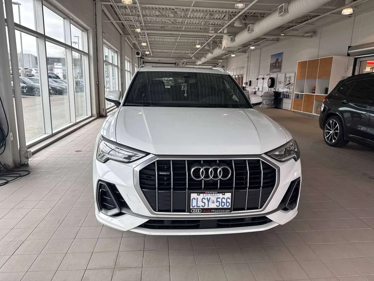Audi Q3 Technik  CARFAX, снимка 6 - Автомобили и джипове - 54812083