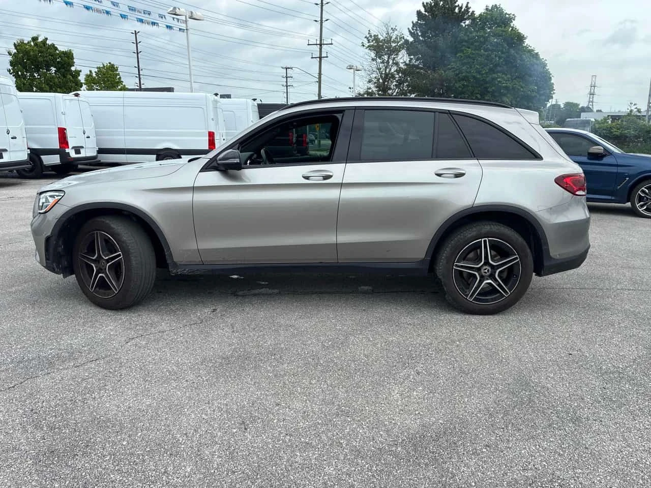 Mercedes-Benz GLC 300 * ПРЕДСТАВИТЕЛСТВО * КЛИП * ДИСТРОНИК * 360, снимка 2 - Автомобили и джипове - 54875652