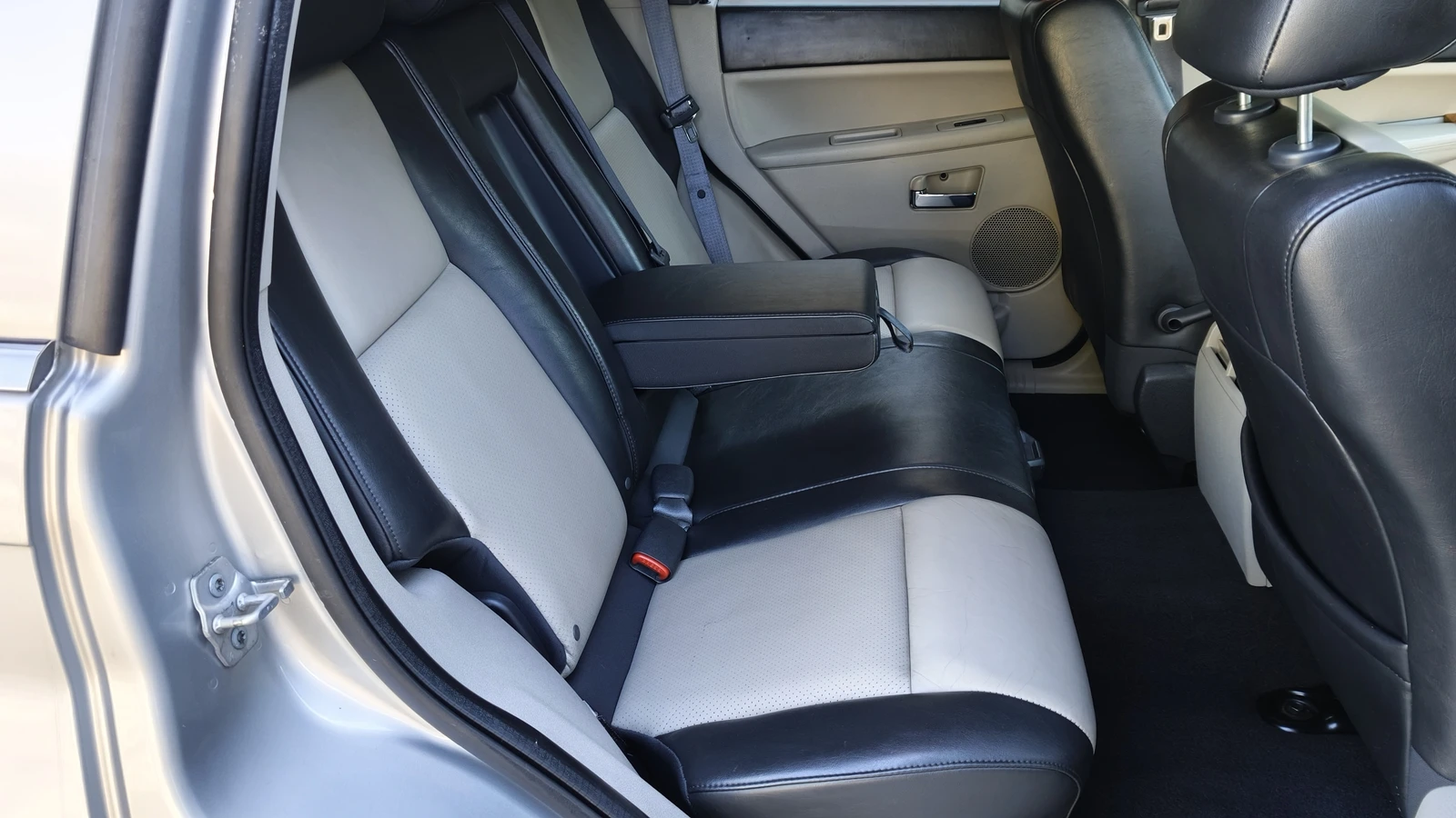 Jeep Grand cherokee 3.0CRD Overland Face, снимка 15 - Автомобили и джипове - 55563987