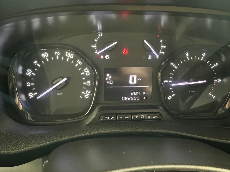 Toyota Proace, снимка 11 - Бусове и автобуси - 49927270