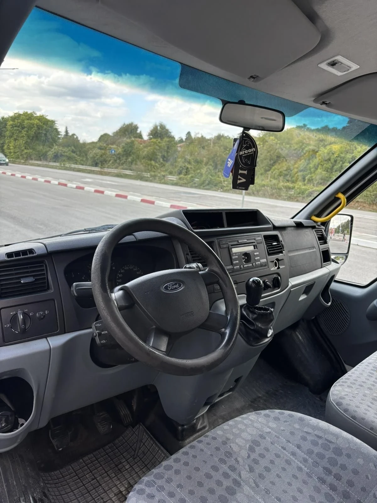 Ford Tourneo 2.2 85, снимка 3 - Бусове и автобуси - 56730536