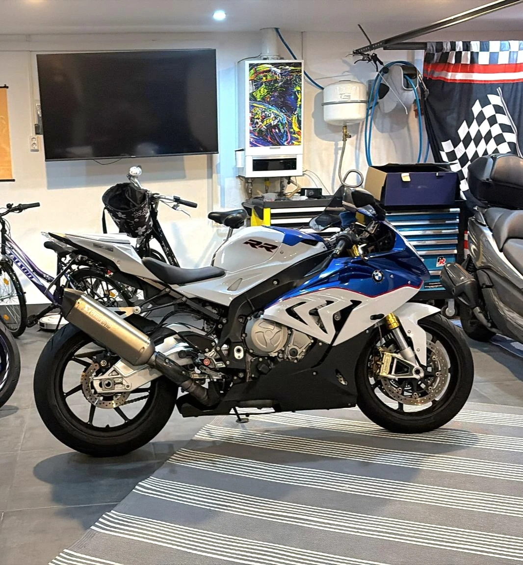 BMW S 1000RR - изображение 2