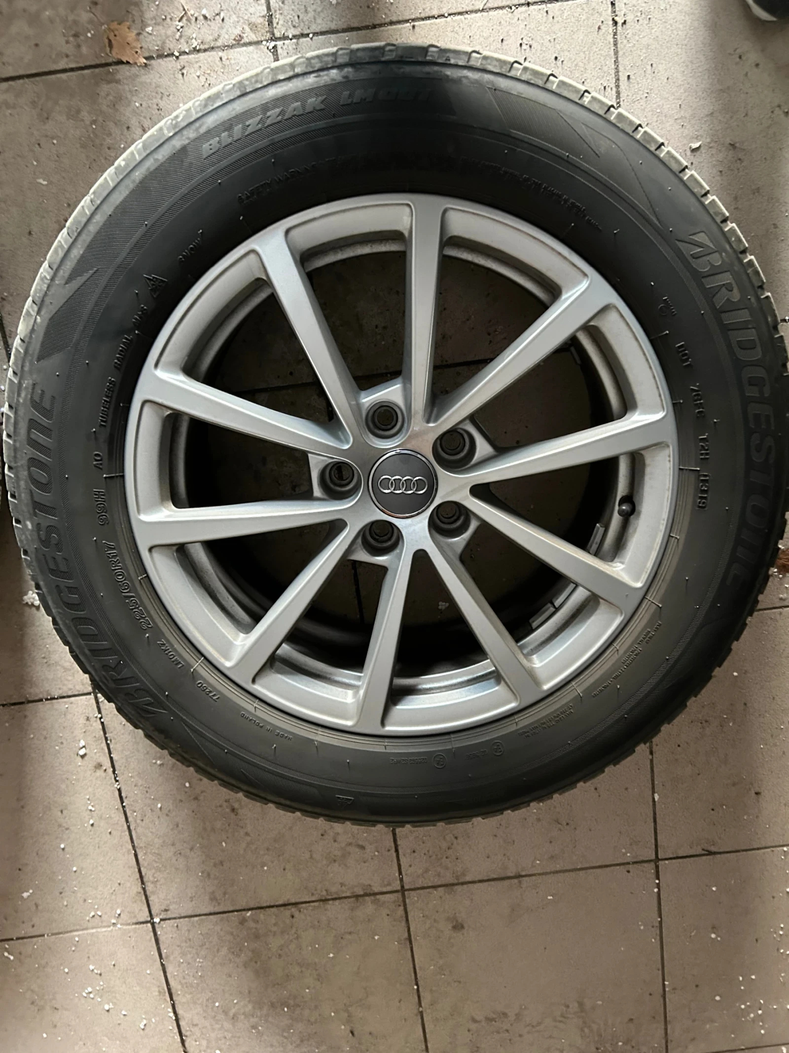 Гуми с джанти Bridgestone 225/60R17, снимка 3 - Гуми и джанти - 54802971