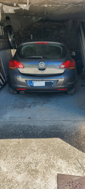 Opel Astra J, 6 , LPG | Mobile.bg   2