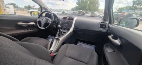 Toyota Auris 1.4 БЕНЗИН, снимка 9