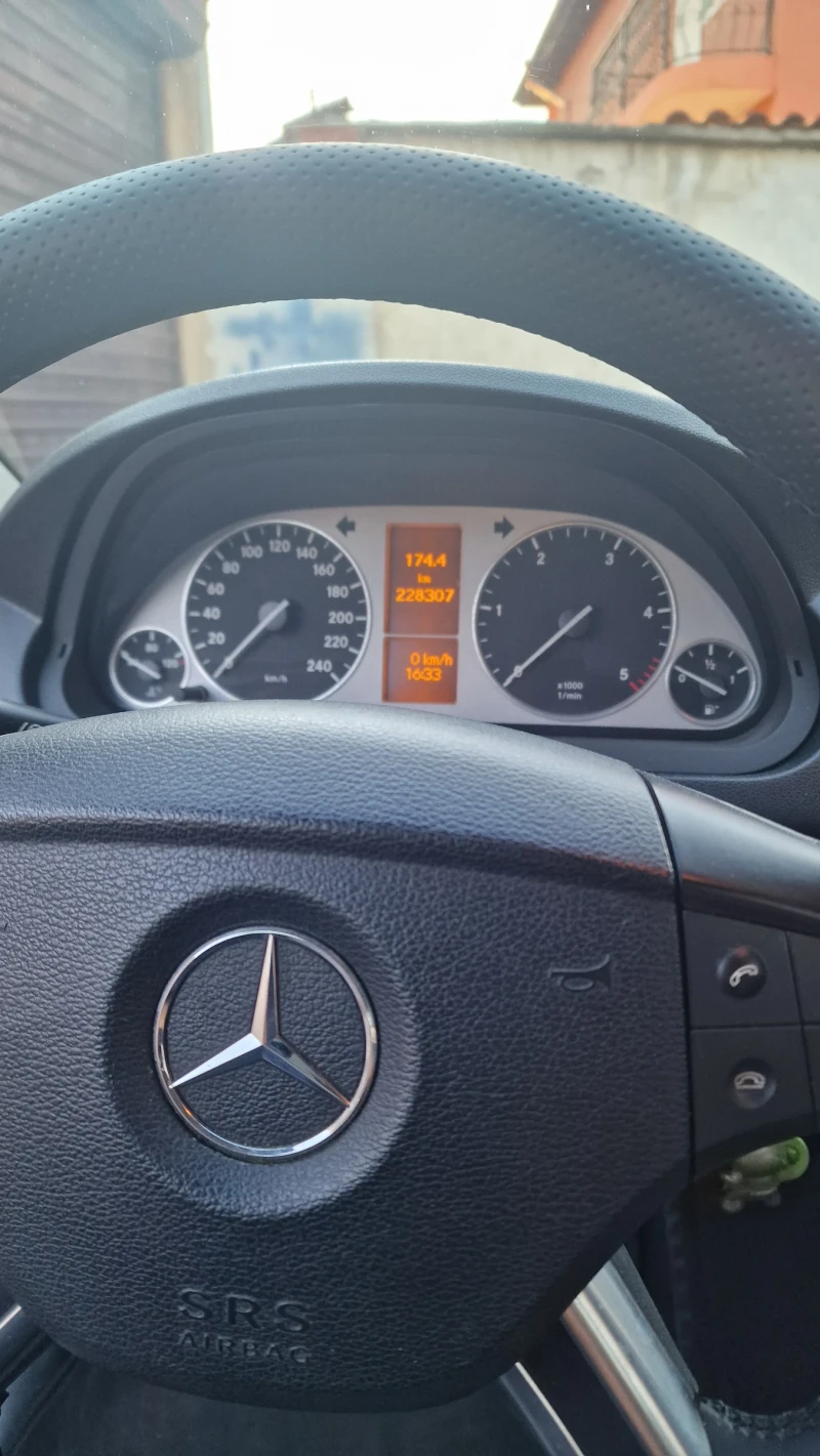 Mercedes-Benz B 200, снимка 13 - Автомобили и джипове - 49510821