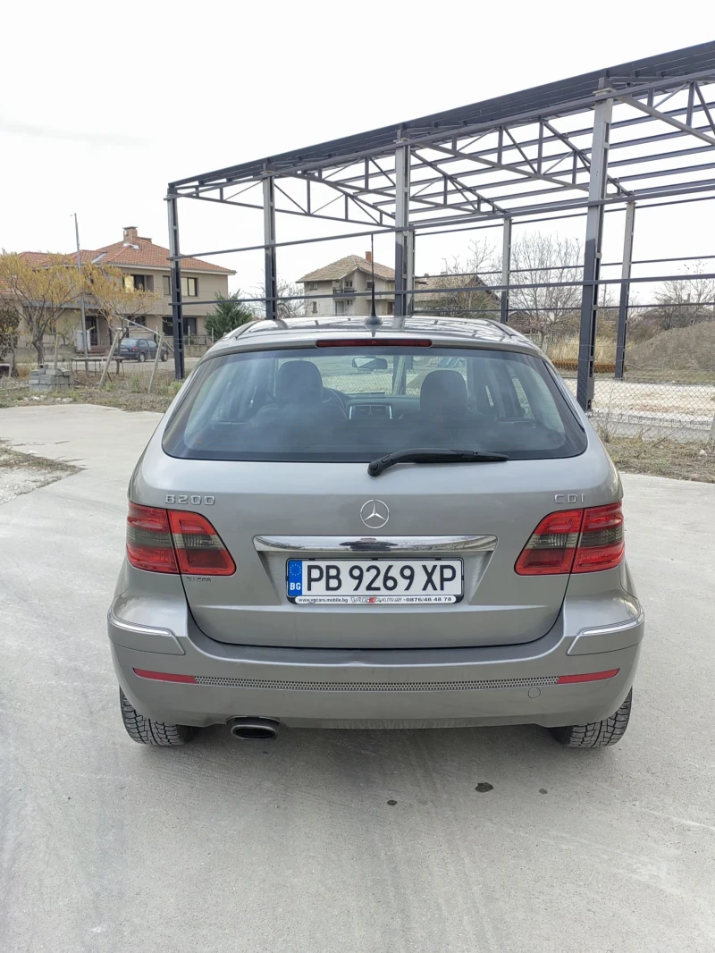 Mercedes-Benz B 200 2.0 CDI, снимка 5 - Автомобили и джипове - 48069368