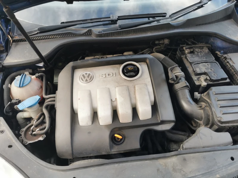 VW Golf SDI, снимка 9 - Автомобили и джипове - 48395499