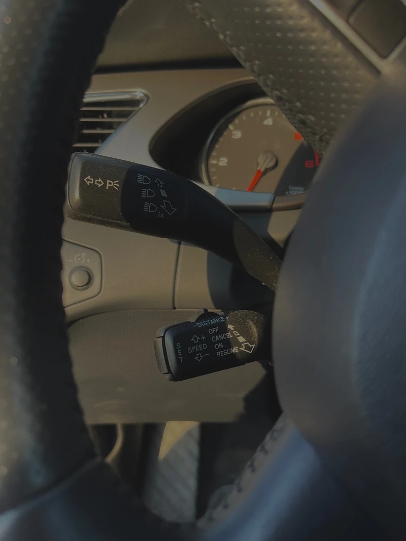 Audi A4 3.0TDI* DIS* B&O* 330Hp* SOUND* DEADZONE* FULL* , снимка 15 - Автомобили и джипове - 52637377